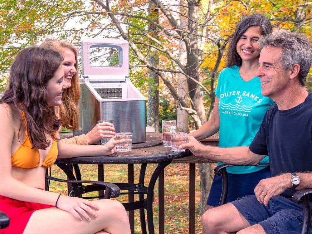 Ultimate Guide to Choosing the Best Ice Machine for Outdoor Kitchen