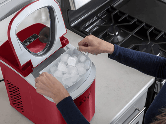 Counter Top Ice Maker Versus Built-In Freezer Ice Maker: The Pros of Buying the Countertop Version - Deco Gear